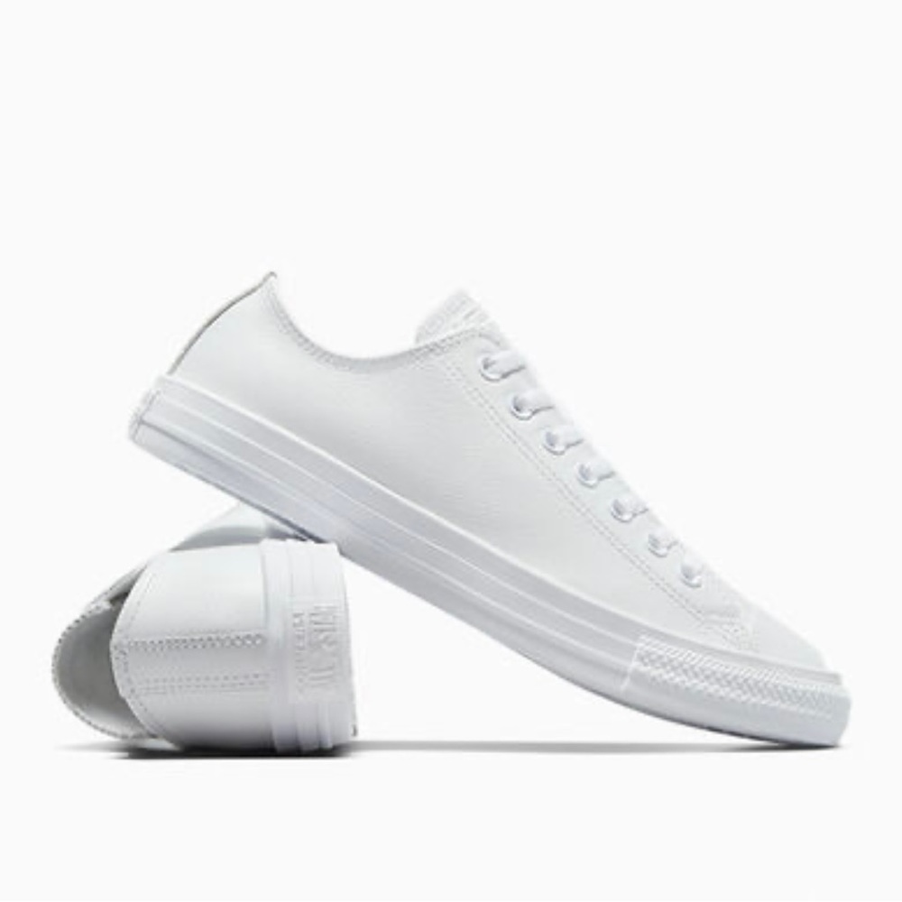 Converse leather Chuck Taylor sneaker, low top. Men’s 8.5, Women’s 10.5